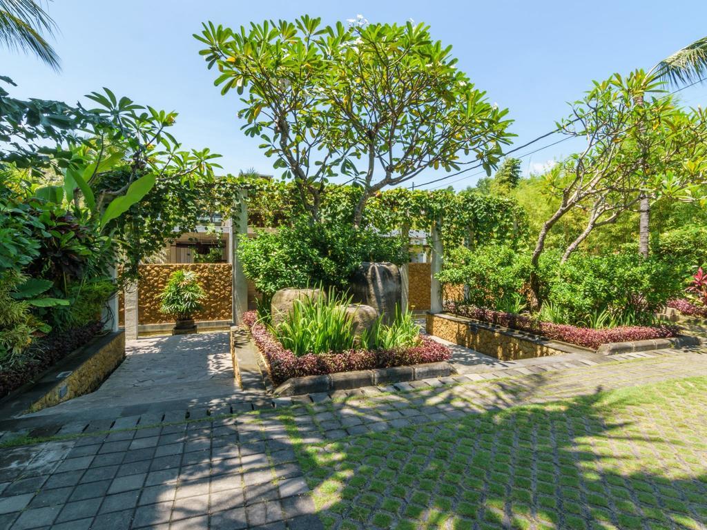Kokonut Suites Seminyak Dalung  Экстерьер фото